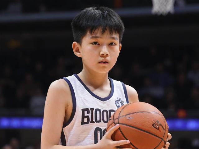 jiuyou.com_ 一线明星带队公益篮球赛，为偏远地区孩子点亮未来，篮球公益项目